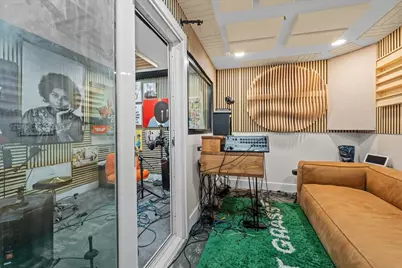 256 Highland Boulevard, New York City, NY 11207 - Photo 25