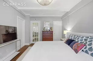 60 Gramercy Park N, New York, NY 10010 - Photo 7