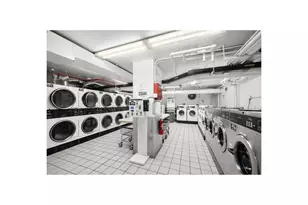 185 Hall St, New York City, NY 11205 - Photo 11