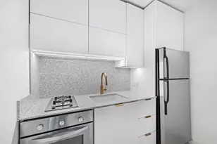 185 Hall St, New York City, NY 11205 - Photo 7
