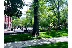 185 Hall St, New York City, NY 11205 - Photo 15
