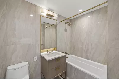 3 Court Square #3305, New York City, NY 11101 - Photo 13
