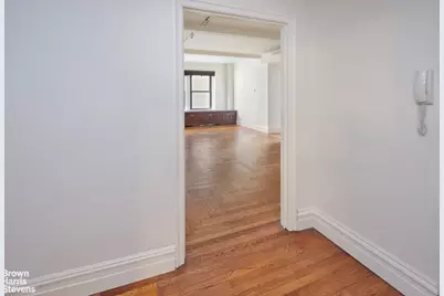 135 E 74th Street #3C, New York City, NY 10021 - Photo 9