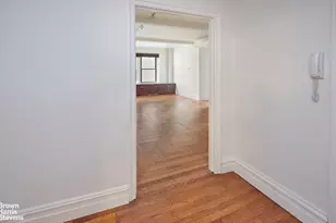 135 E 74th St, New York City, NY 10021 - Photo 9