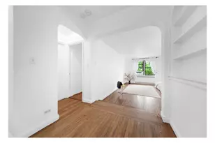 205 W 95th St, New York City, NY 10025 - Photo 3