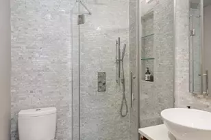 22 Cornelia St, New York, NY 10014 - Photo 3