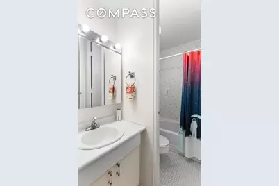300 E 40th Street #9V, New York, NY 10016 - Photo 5
