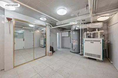 559 4th Avenue, New York City, NY 11215 - Photo 25