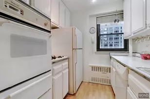 301 E 64th St, New York City, NY 10065 - Photo 9