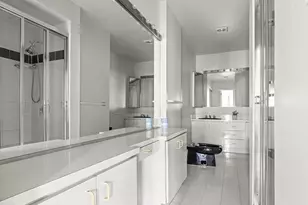 166 Maple St, New York City, NY 11225 - Photo 15