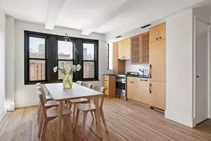 365 W 20th St, New York City, NY 10011 - Photo 3