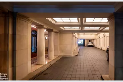 10 Gracie Square #4G, New York City, NY 10028 - Photo 27