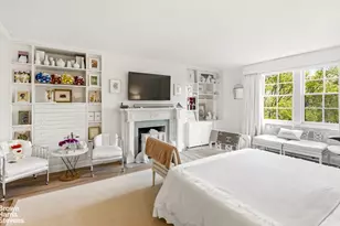 10 Gracie Square, New York City, NY 10028 - Photo 17