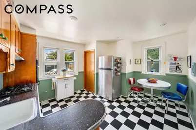 287 E 39th Street, New York City, NY 11203 - Photo 3