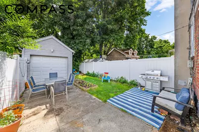 287 E 39th Street, New York City, NY 11203 - Photo 13