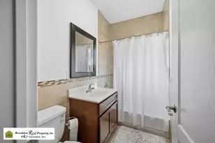 32 Wild Ave, New York City, NY 10314 - Photo 21