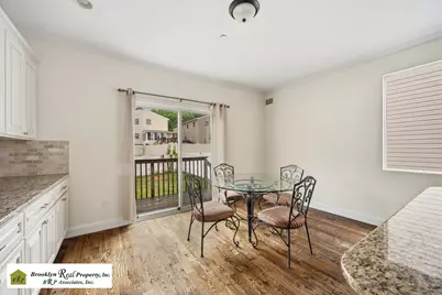 32 Wild Avenue, New York City, NY 10314 - Photo 7