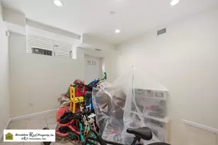 32 Wild Ave, New York City, NY 10314 - Photo 29