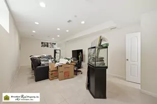 32 Wild Ave, New York City, NY 10314 - Photo 27