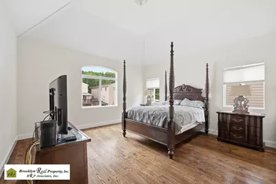 32 Wild Avenue, New York City, NY 10314 - Photo 13