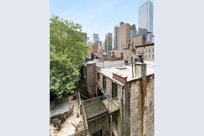411 W 44th Street #25, New York City, NY 10036 - Photo 3