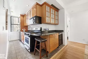 17 W 64th St, New York City, NY 10023 - Photo 3