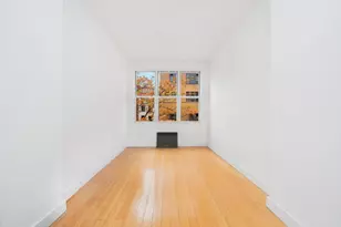 336 W 19th St, New York City, NY 10011 - Photo 9