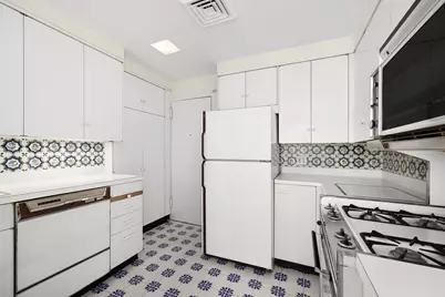 2 Sutton Place S #2D, New York City, NY 10022 - Photo 11