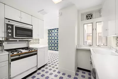 2 Sutton Place S #2D, New York, NY 10022 - Photo 11
