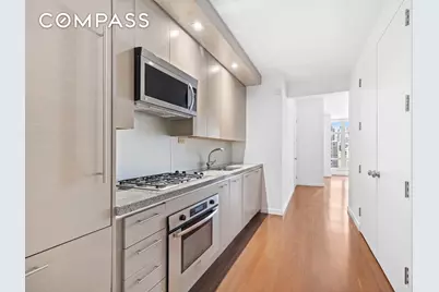 1600 Broadway #19F, New York City, NY 10019 - Photo 3