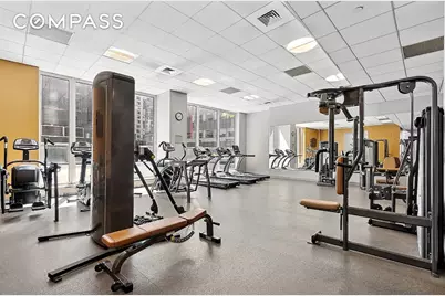 1600 Broadway #19F, New York City, NY 10019 - Photo 9