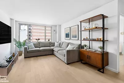 130 W 67th Street #9C, New York, NY 10023 - Photo 1