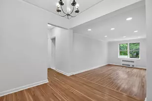 915 E 17th St, New York City, NY 11230 - Photo 3