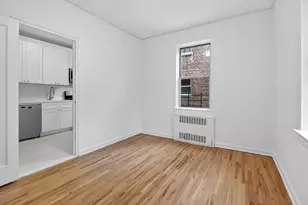 915 E 17th St, New York City, NY 11230 - Photo 13