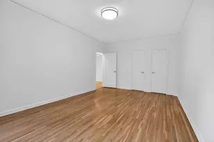 915 E 17th St, New York City, NY 11230 - Photo 9