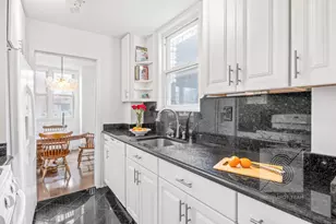 201 E 36th St, New York City, NY 10016 - Photo 5