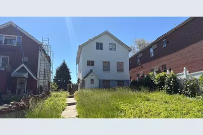 90 Jackie Robinson Parkway, Brooklyn, NY 11207 - Photo 1