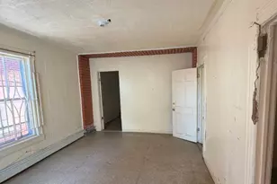 90 Jackie Robinson Pkwy, New York City, NY 11207 - Photo 3