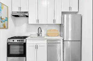 466 W 23rd St, New York City, NY 10011 - Photo 3