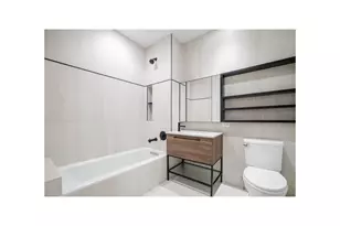 860 Lorimer St, Brooklyn, NY 11222 - Photo 3