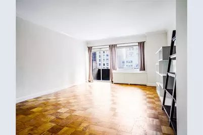 58 W 58th Street #15C, New York City, NY 10019 - Photo 3