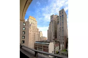 58 W 58th St, New York City, NY 10019 - Photo 7