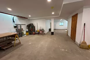 132 Dwight St, New York City, NY 11231 - Photo 11