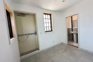 138 Dwight St, New York City, NY 11231 - Photo 7