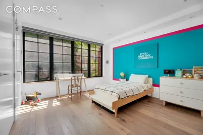 440 W 20th Street, New York, NY 10011 - Photo 11
