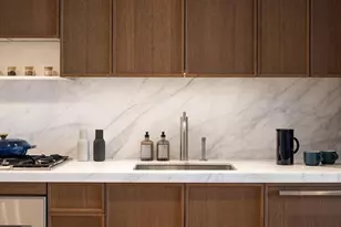 115 York St, New York City, NY 11201 - Photo 3