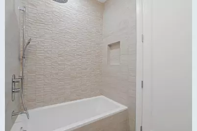 21-31 Shore Boulevard #3B, Astoria, NY 11105 - Photo 21