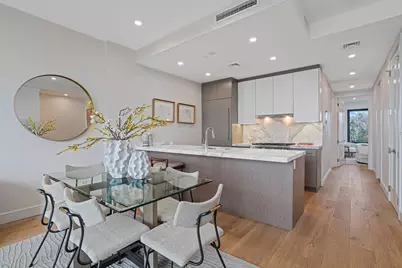 21-31 Shore Boulevard #3B, Astoria, NY 11105 - Photo 5
