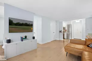 310 W 56th St, New York, NY 10019 - Photo 3