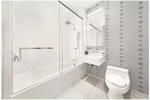 21 E 96th St, New York City, NY 10129 - Photo 23